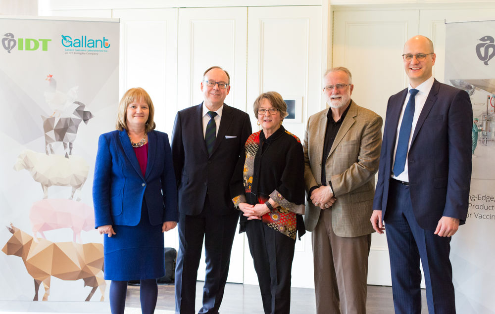 Photo: From left to right, Gallant Custom Laboratories President Jackie Gallant, IDT Biologika Corporation President Dr. Ralf Pfirmann, Canadian Animal Health Institute President Jean Szkotnicki, Cambridge (Ontario) Mayor Doug Craig and IDT Biologika Managing Director Andreas Kastenbauer celebrate the acquisition of Gallant Custom Laboratories by IDT Biologika. Following the 2015 acquisition, the companies are continuing their important work in developing vaccines and other biologics for the global protection of human and animal health.